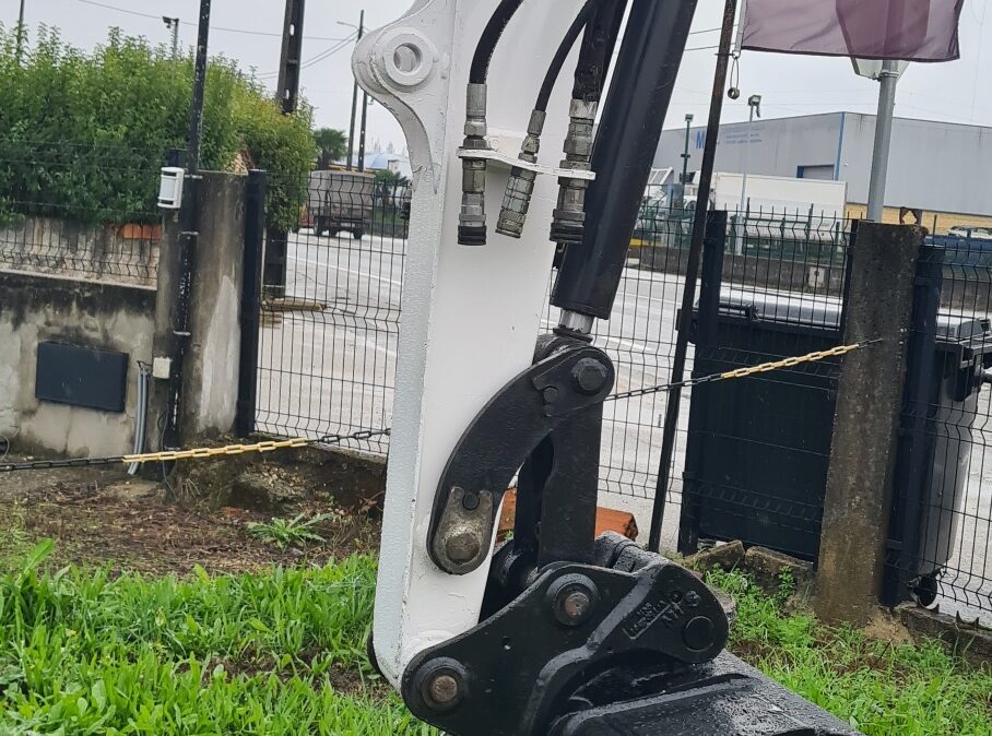 20251110_101800_resized